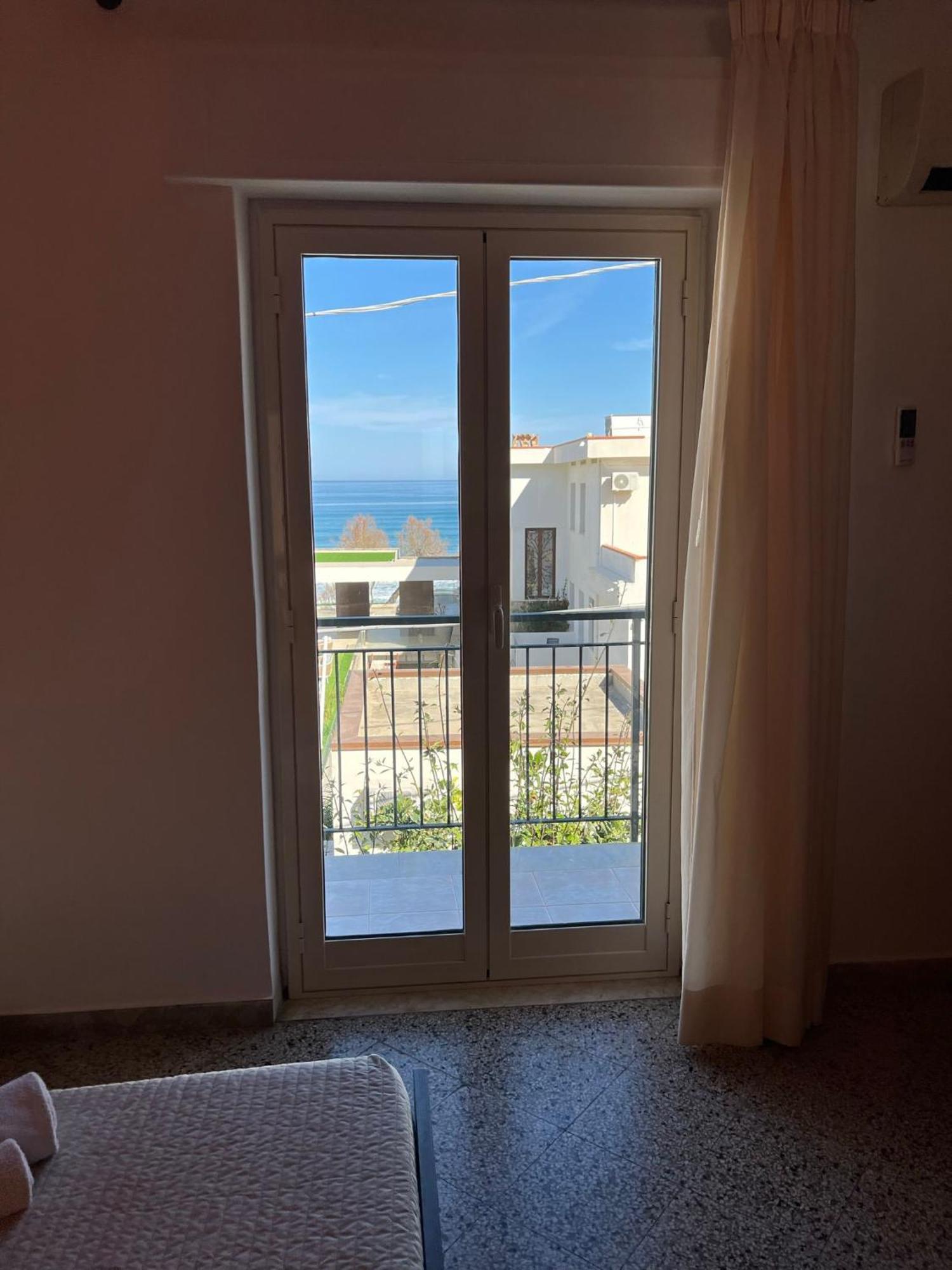 Casa Scirocco Apartment Cefalu Exterior photo